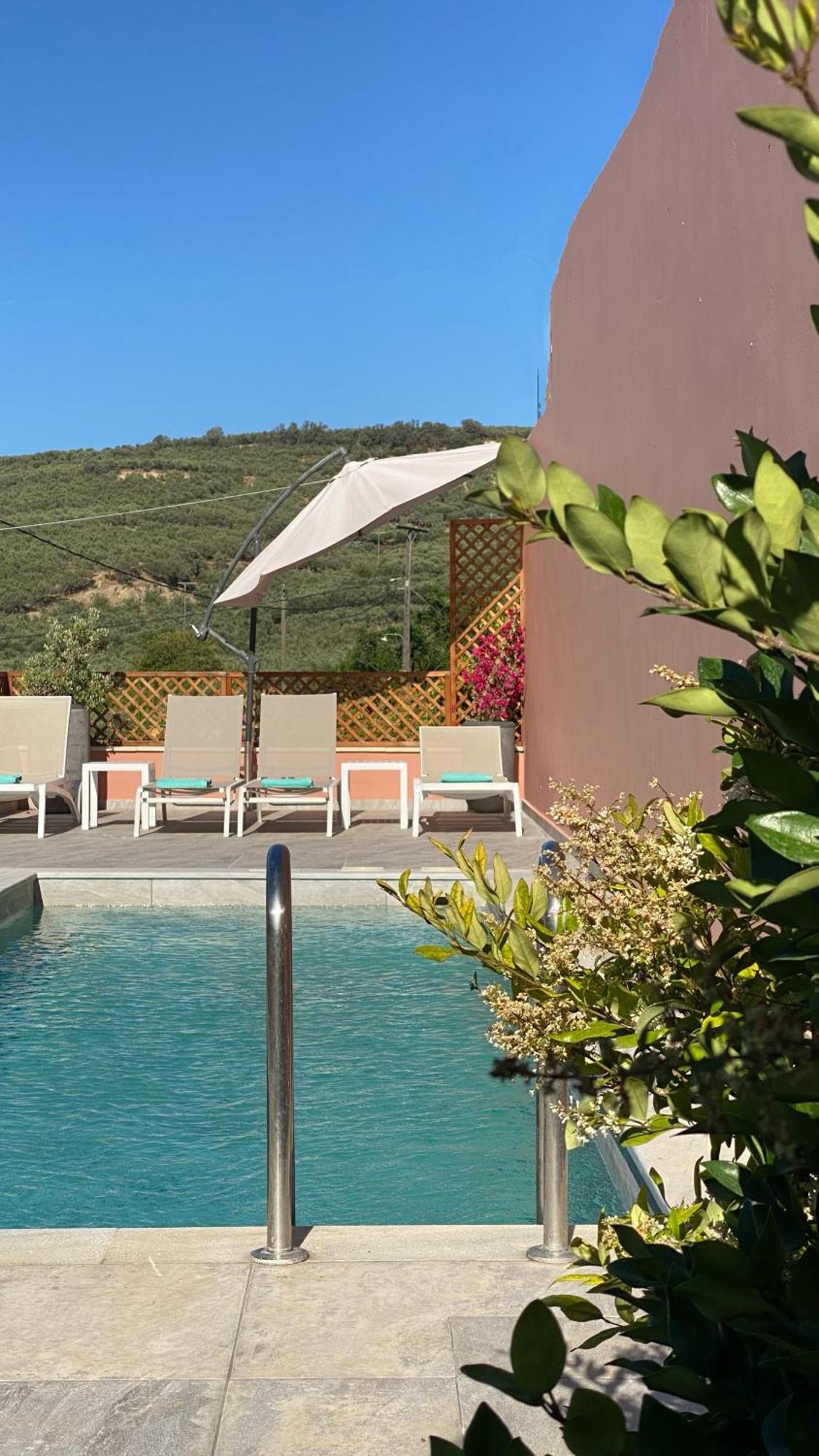 Arch Houses - Sharing Pool Spilia  Экстерьер фото